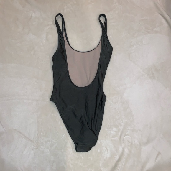 Retro High Cut Low Back Bathing Suit - Picture 3 of 5